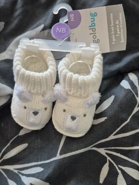 goldbug Newborn Cream Knit Bear Booties